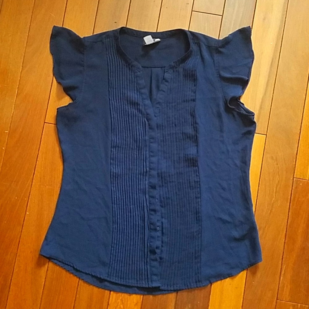 Simply styled by Sears top